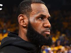 若詹姆斯411达成 4万+1万+1万壮举 这算是NBA最难纪录吗？