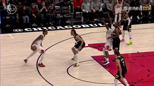 【2022年03月05日 雄鹿vs公牛集锦】进攻火焰烧起来了 德罗赞同样位置连续中投无法阻挡