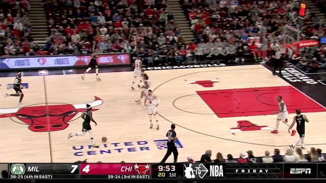 【2022年03月05日 雄鹿vs公牛集锦】拉文漂移中投潇洒拔头筹 再全场推进强势命中