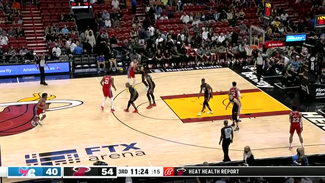 【2022年03月06日 76人vs热火集锦】大帝面杀中距离一杆进洞 哈登一身骚粉坐在替补席