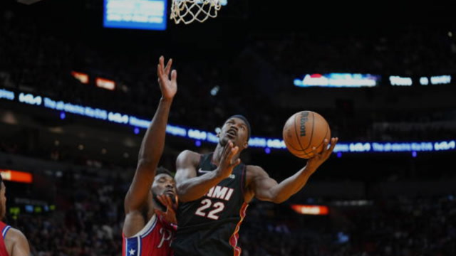 【2022年03月06日 76人vs热火集锦】巴特勒vs费城集锦 交出21分4板5助全面成绩单