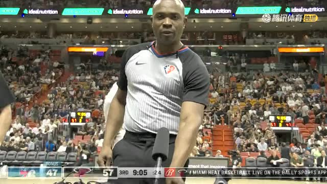 【2022年03月06日 76人vs热火集锦】都是兄弟不是故意的 大帝飞身抢球给巴特勒一个大嘴巴