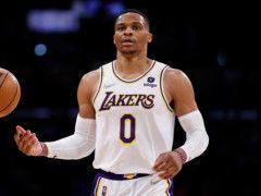 湖人消息：威少下替补？科比81分训练服售出