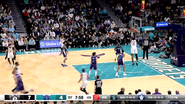 【2022年03月09日 篮网vs黄蜂集锦】鼻子出血依旧不影响我的实力 庄神篮下转身挂筐暴扣