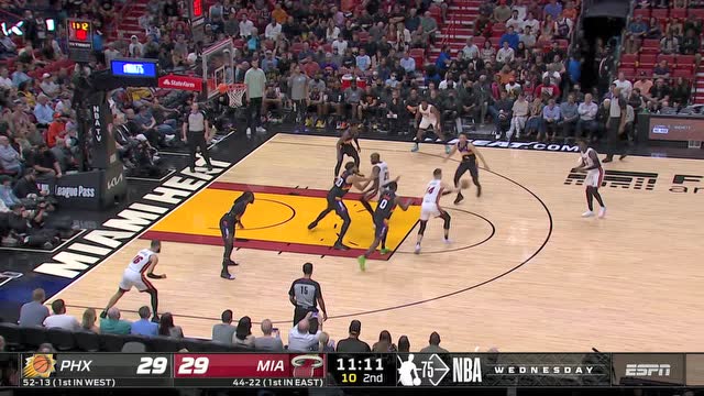 【2022年03月10日 太阳vs热火集锦】虽然过程踉跄但结果是好的 马丁单臂砸扣技惊四座