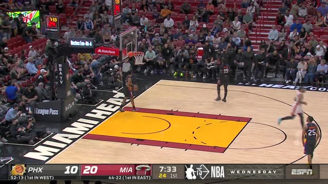 【2022年03月10日 太阳vs热火集锦】洛瑞抓下篮板不运球直接长传 文森特吃饼上篮一气呵成