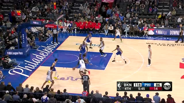 【2022年03月11日 篮网vs76人集锦】米尔斯三分不中 克拉克斯顿鹰击长空单臂补扣