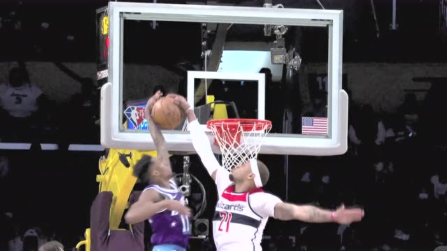 【2022年03月12日 奇才vs湖人集锦】摔得真不轻 加福德排球大帽直接将蒙克平拍在地