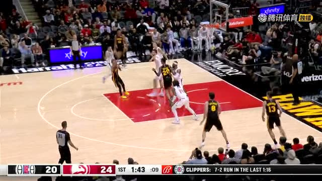 【2022年03月12日 快船vs老鹰集锦】肯纳德急停三分手起刀落 加里纳利横移三分压哨回击