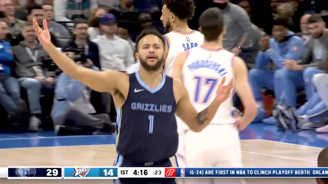 【2022年03月14日 灰熊vs雷霆集锦】里面突然多个人！大锤慢节奏散步在篮下吃莫兰特喂饼