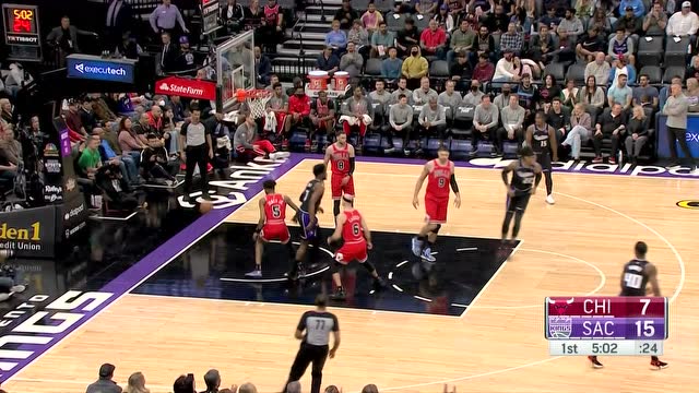 【2022年03月15日 公牛vs国王集锦】脚步轻点甩开防守 福克斯外线甩狙三分穿网