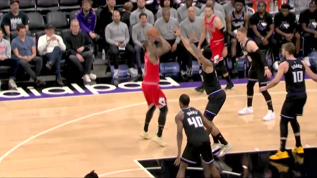 【2022年03月15日 公牛vs国王集锦】中距离大师名不虚传 德罗赞转身晃开莱尔斯手起刀落