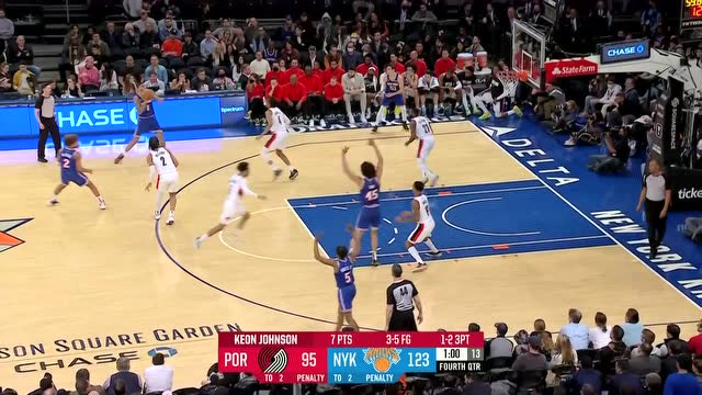 【2022年03月17日 开拓者vs尼克斯集锦】有点约老师的感觉 托平空中制导希姆斯双手暴扣