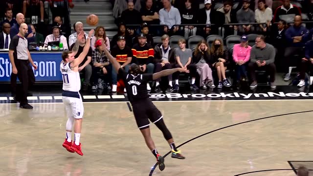 【2022年03月17日 独行侠vs篮网集锦】一个比一个远！东契奇手感炸裂连飙三分夺魂摄魄