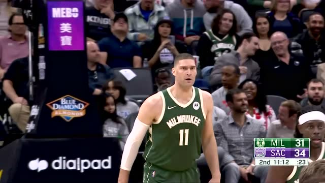 【2022年03月17日 雄鹿vs国王集锦】这也太秀了 大洛丝滑转身三分颜射小萨