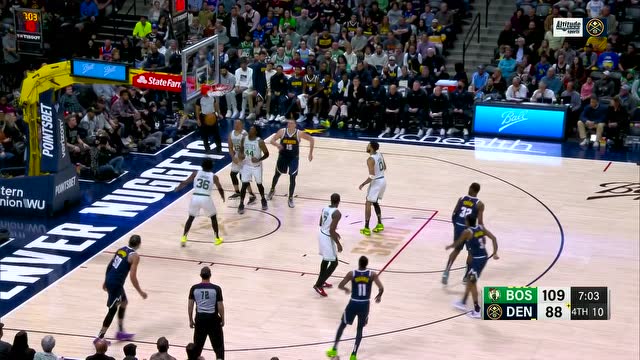 【2022年03月21日 凯尔特人vs掘金集锦】手上的功夫堪称顶级 约基奇吃饼抛投稳稳命中