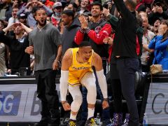 沃格尔：只要浓眉回归 湖人继续成长有信心通过附加赛晋级季后赛