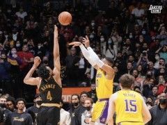 仅1失误！威少三战三分16中8 找回自信后状态全满