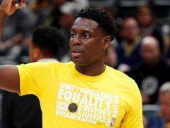 湖人消息： 著名詹黑称赞詹姆斯 霍华德反驳涉科比内幕