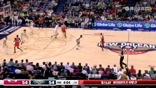 【2022年03月25日 公牛vs鹈鹕集锦】真是进攻万花筒的 拉文突破+暴扣+投篮样样精通