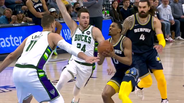 【2022年03月27日 雄鹿vs灰熊集锦】进攻游刃有余！梅尔顿人缝闪转腾挪高抛打进还有加罚