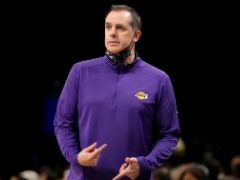 沃帅谈湖人输球：詹姆斯受伤后 更多打无球导致进攻陷入挣扎