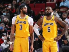 名记：我认为交易浓眉这将是湖人讨论的事情 近两赛季仅出战73场