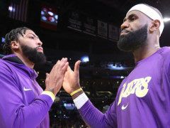 湖人伤病报告出炉！詹姆斯返回洛杉矶 浓眉出战成疑