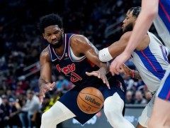 哈登低迷76人败给活塞 顶薪续约成难题