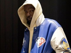 杜兰特表示雷霆必须退役其球衣 俄城球迷再骂杜兰特蛋糕男