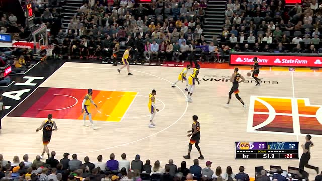 【2022年04月01日 湖人vs爵士集锦】康利巧妙助攻 戈贝尔空接暴扣石破天惊