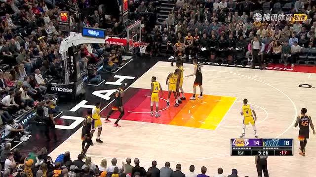 【2022年04月01日 湖人vs爵士集锦】双方尖刀出鞘 克拉克森蒙克对飚一记精彩三分