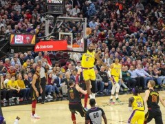 乐福再谈被詹皇隔扣：他绝对是GOAT 会邀请他参加我的婚礼