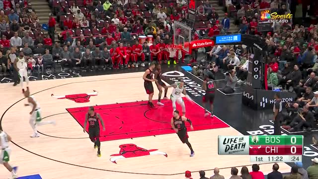 【2022年04月07日 凯尔特人vs公牛集锦】开场就爆炸 霍福德假突真传泰斯暴扣得手