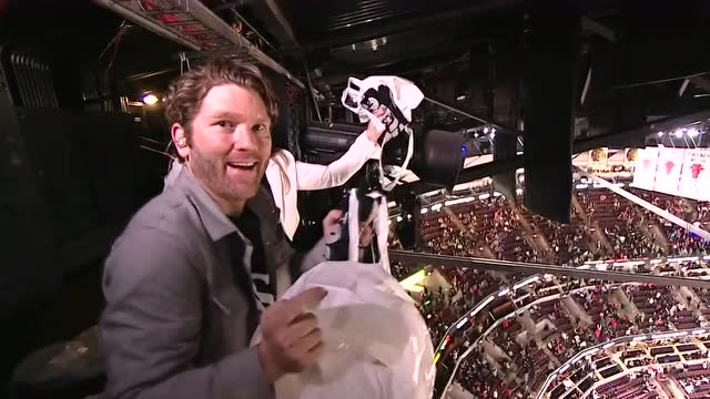 【2022年04月07日】凯尔特人vs公牛第4节英文原声回放