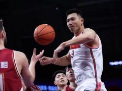 广东男篮2-0晋级4强 易建联强势回应填满数据栏