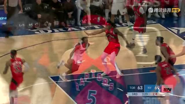 【2022年04月11日 猛龙vs尼克斯集锦】步步紧跟你往哪跑？阿丘瓦大长臂送奎克利遮天大帽