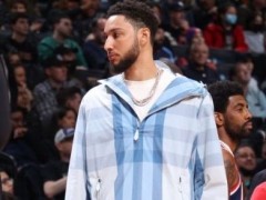 名记：西蒙斯预计季后赛首轮复出 背部已无疼痛感