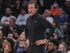 名记：詹姆斯浓眉喜欢纳斯的执教方式 他们来自同一家经济公司