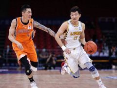 孙铭徽创生涯季后赛记录！率队战胜上海拿到开门红