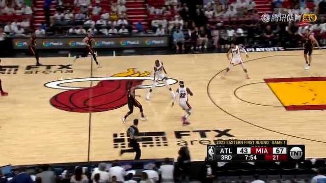 【2022年04月18日 老鹰vs热火集锦】局势瞬息万变 斯特鲁斯送出封盖特雷杨出手抢断亨特命中三分