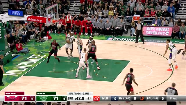 【2022年04月18日 公牛vs雄鹿集锦】关键时刻还看希腊怪兽！字母哥撞飞德罗赞打成2+1又反超比分