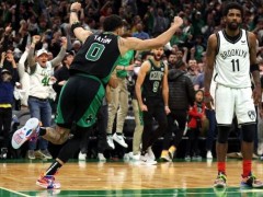 铁血军魂仍在！霍福德20+15比肩名宿