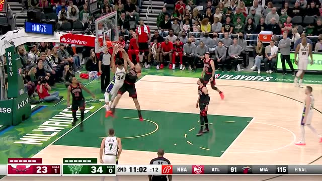 【2022年04月18日 公牛vs雄鹿集锦】希腊神兽无敌！！！字母哥篮下晃飞德罗赞隔扣武切维奇