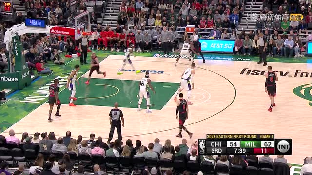 【2022年04月18日 公牛vs雄鹿集锦】公牛vs雄鹿精华回放 字母哥独砍27分16板助队先下一城