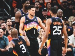 2K官方模拟季后赛：勇士篮网止步次轮 太阳胜雄鹿夺冠布克FMVP