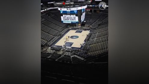 【2022年04月22日 灰熊vs森林狼集锦】森林狼g3赛前：唐斯帅气抵达球馆 华子贝弗利热身蓄势待发