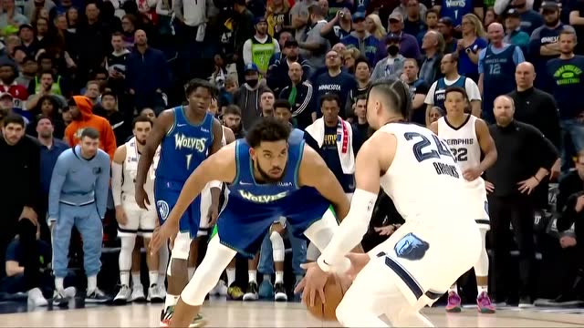 【2022年04月22日 灰熊vs森林狼集锦】就问你硬不硬！布鲁克斯撤步三分迎射唐斯锁定胜局