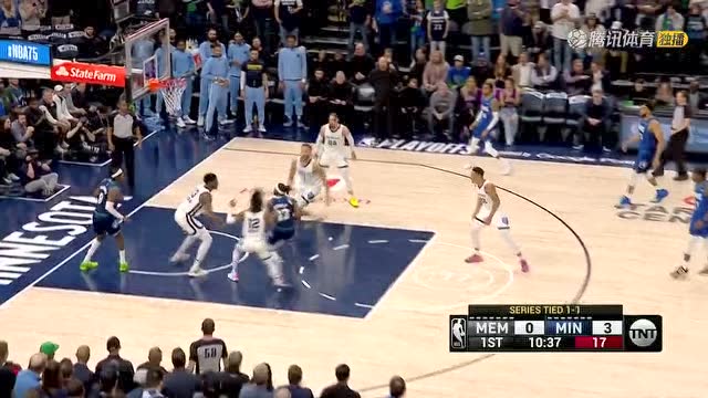 【2022年04月22日 灰熊vs森林狼集锦】开场就整活儿！贝弗利连续冲击篮下取分 不断做出太矮了手势嘲讽莫兰特