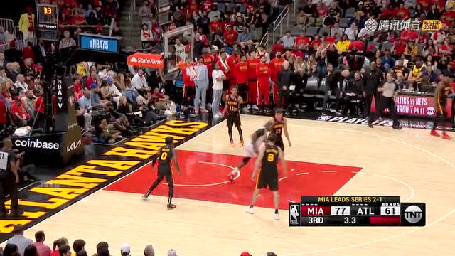 【2022年04月25日 热火vs老鹰集锦】千里奔袭快速走位 斯特鲁斯接球三分甩狙正中靶心